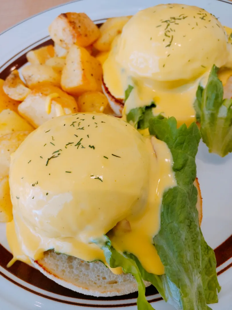 ⋆*❁*エッグベネディクト|琥珀さん