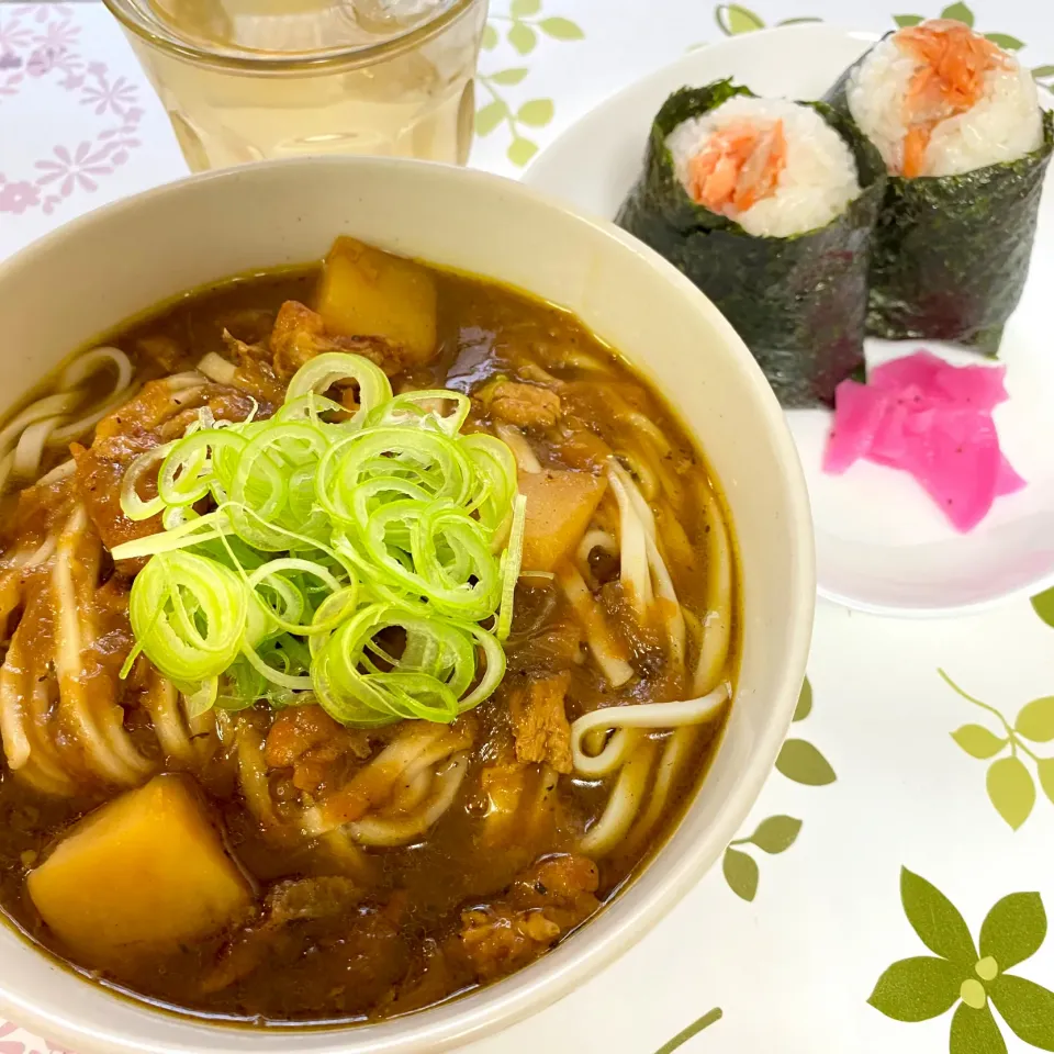 カレーうどん  昨日のカレーリメイク|まみっこさん