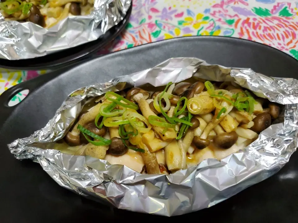 🐮バター香るささみと🍄きのこのホイル焼き|みよぱさん