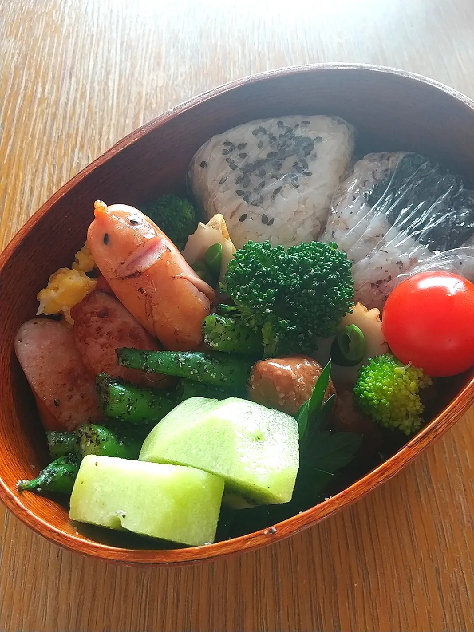 Snapdishの料理写真:遠足弁当|まきごろうさん