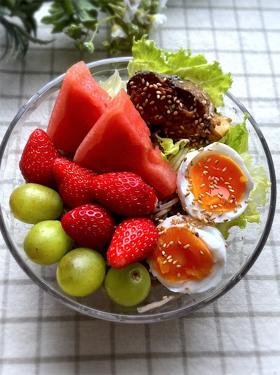 Snapdishの料理写真:フルーツサラダ蕎麦のお弁当|ゆみさん