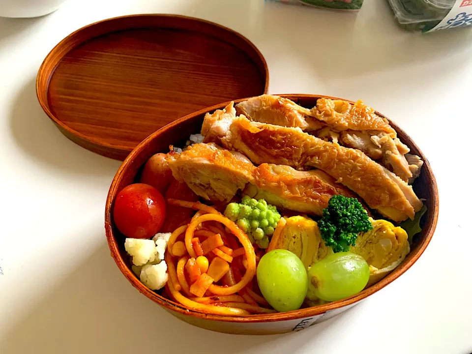 Snapdishの料理写真:JK弁当 チキンステーキ弁当|kyoさん