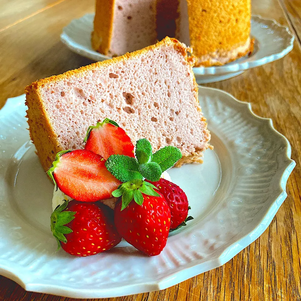 いちごのシフォンケーキ🍓|みずほさん