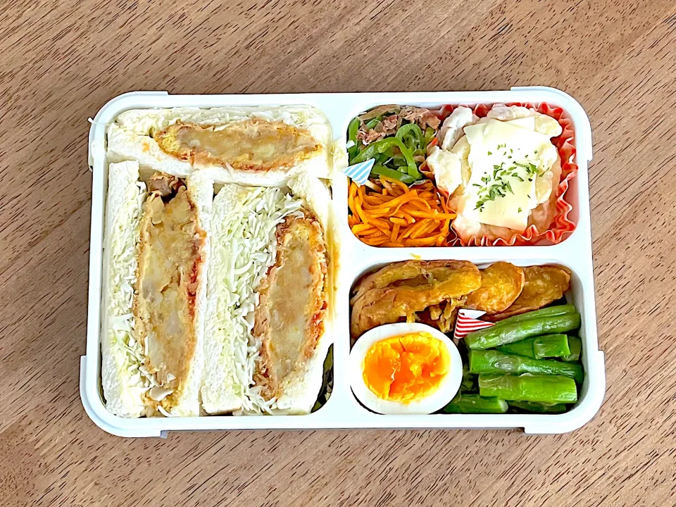 Snapdishの料理写真:コロッケサンド弁当|703さん