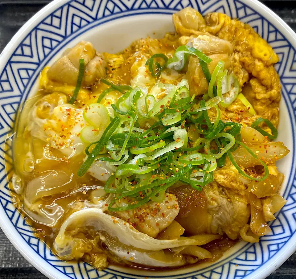 吉野家の親子丼|すくらんぶるえっぐさん