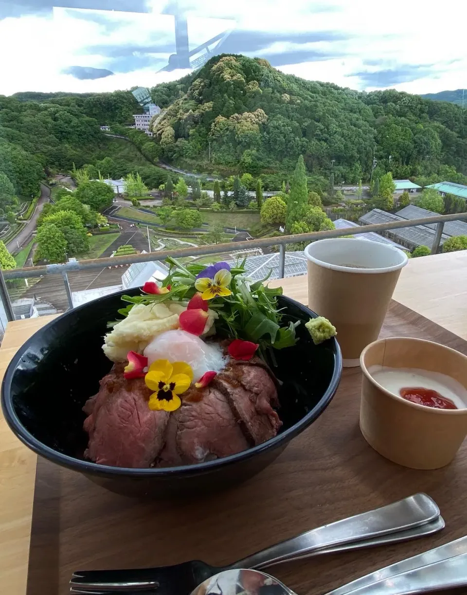 ローストビーフ丼😄|Hironobuさん