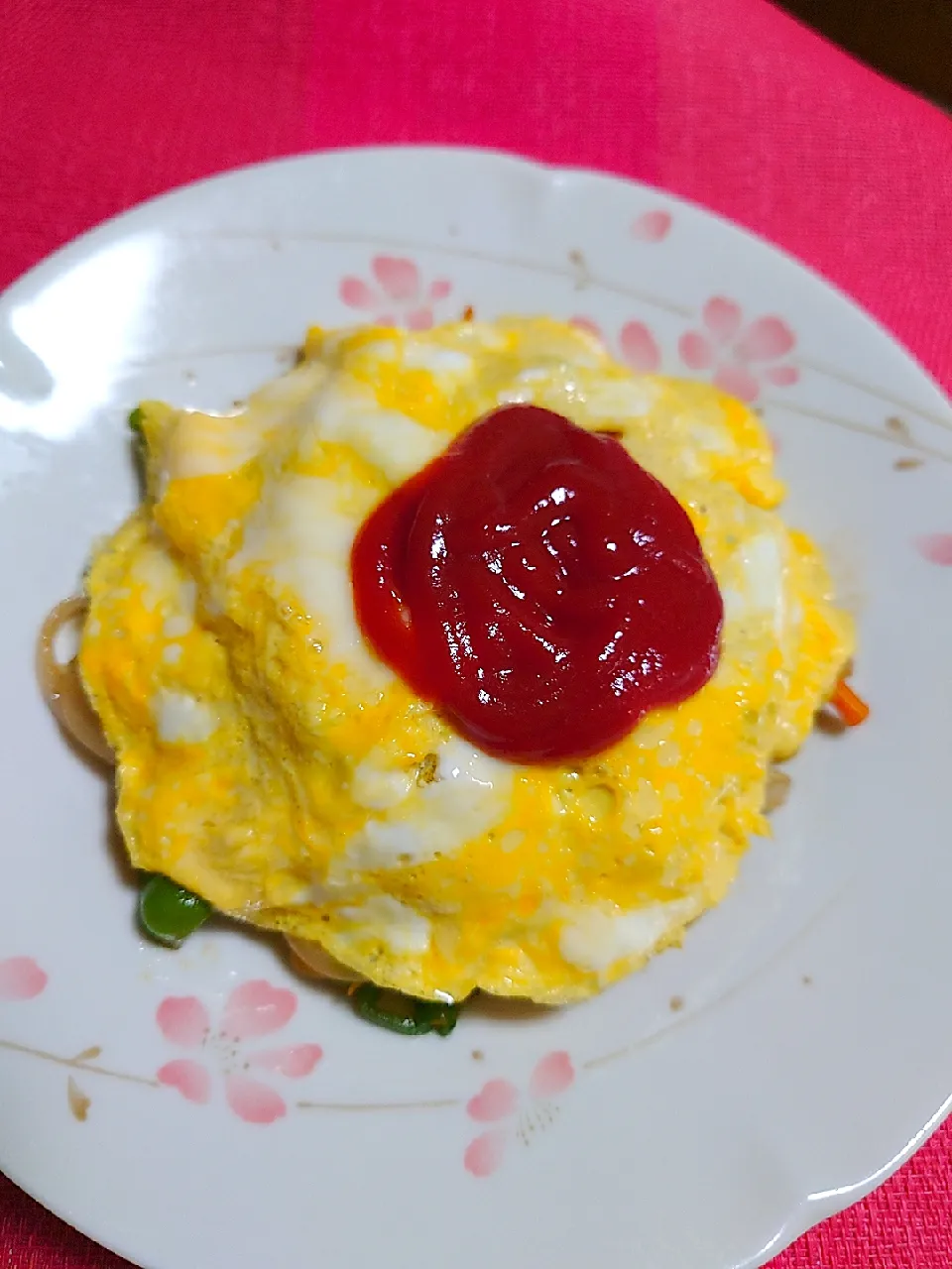 オムそばです。

夫の夜食用|🍒ふみりん🍒さん