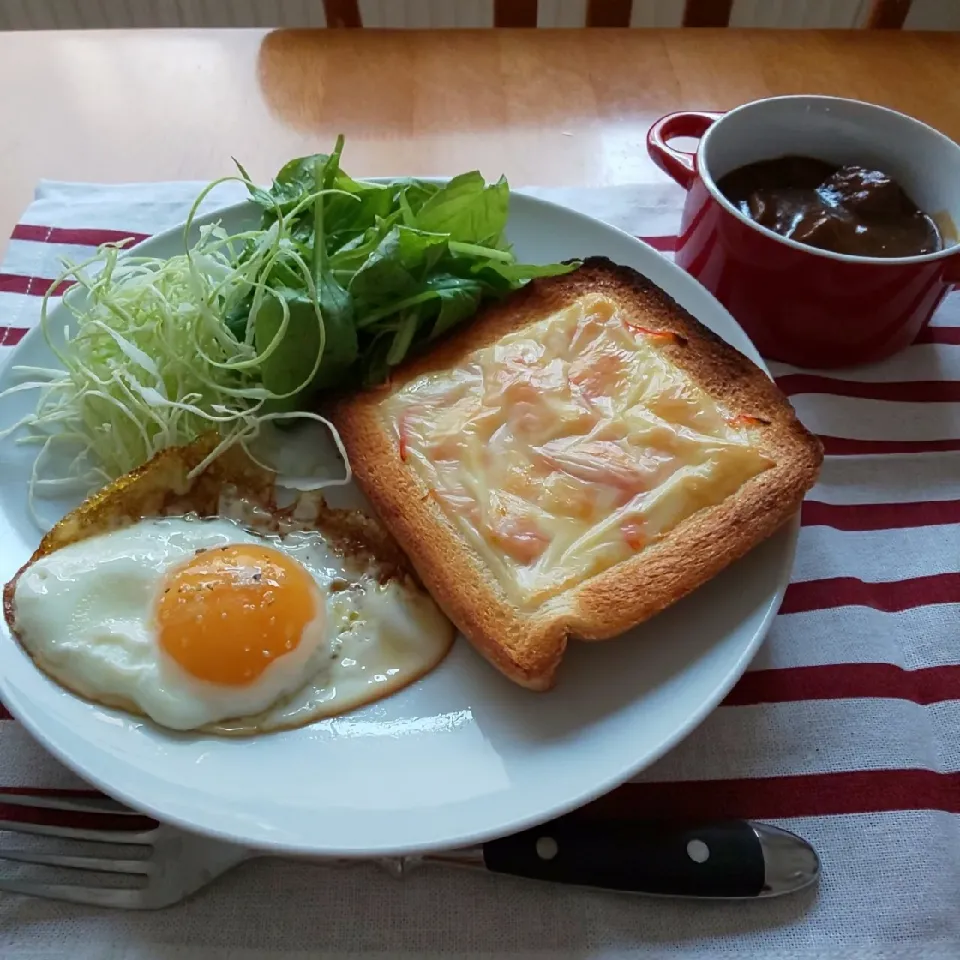 チーズトーストで朝ごはん|えるえるさん