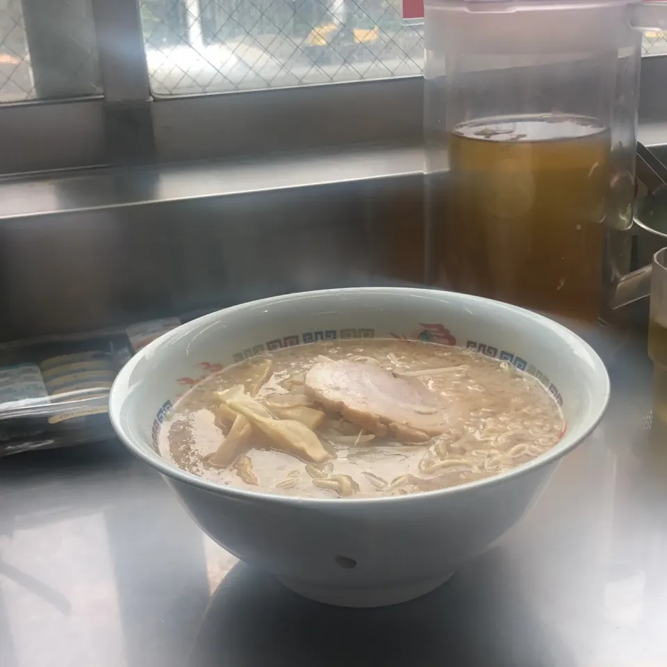 ＃夜勤明け　またまた飽きず　＃朝ラー　＃ラーメン　＃ホープ軒|Hajime Sakaiさん