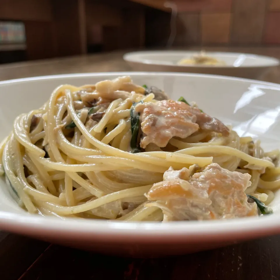 鶏ひき肉とエリンギの柚子胡椒クリームパスタ|koji toyodaさん