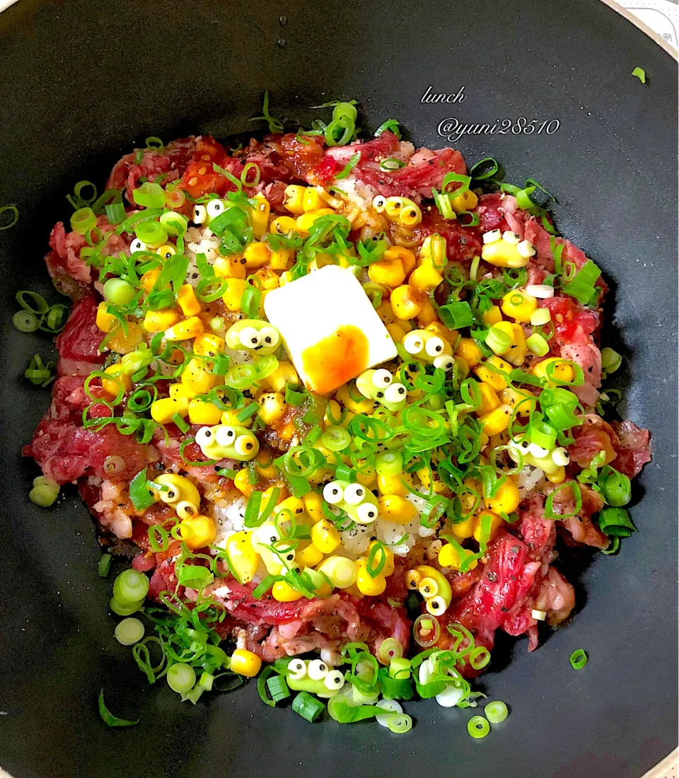 Snapdishの料理写真:今日のお昼ごはん🥘ペッパーランチ風🥢今から焼きます😋|🌸yuni🌸さん