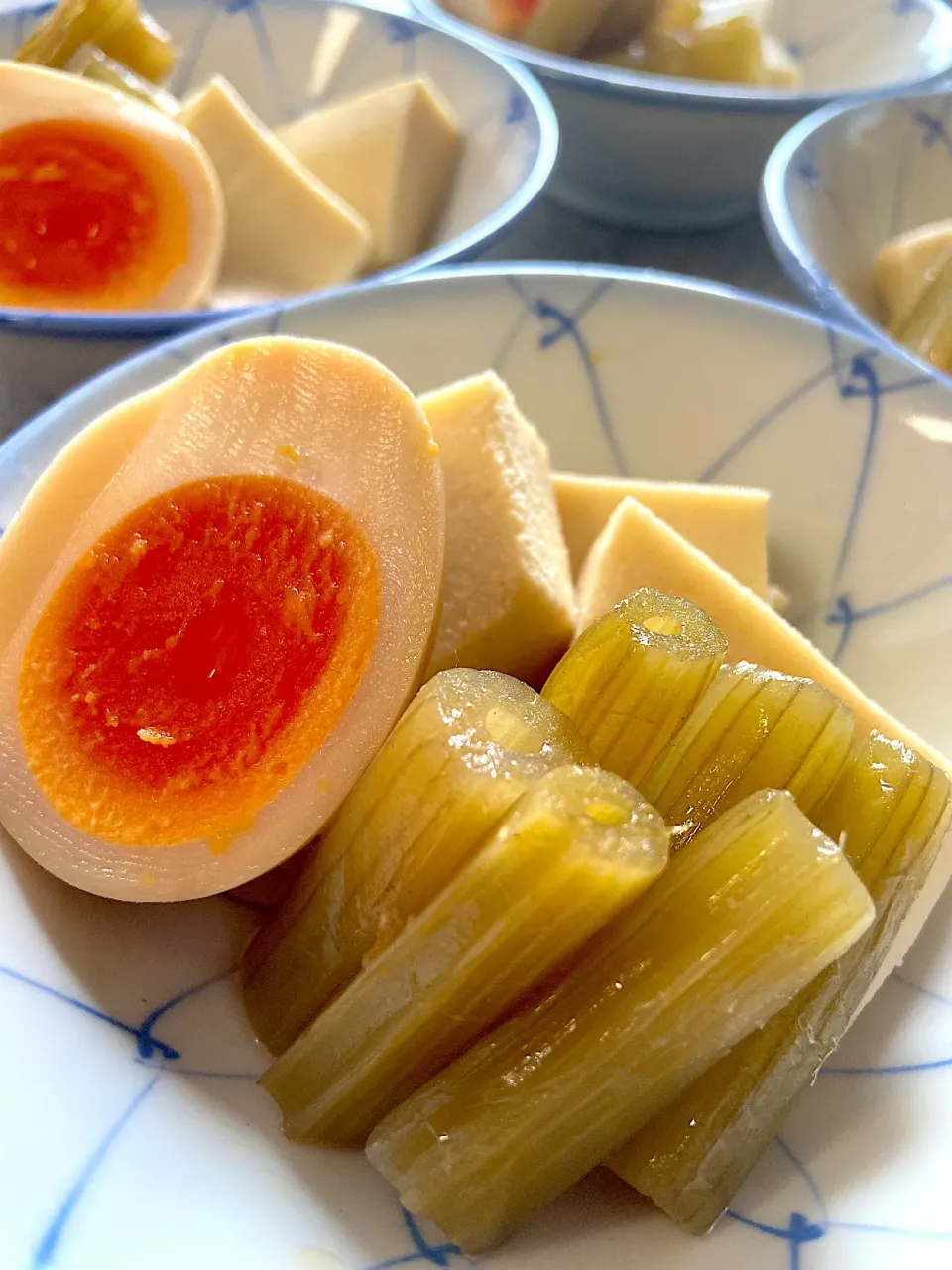 Snapdishの料理写真:高野豆腐、フキ、味付けたまご✨|てんてんさん