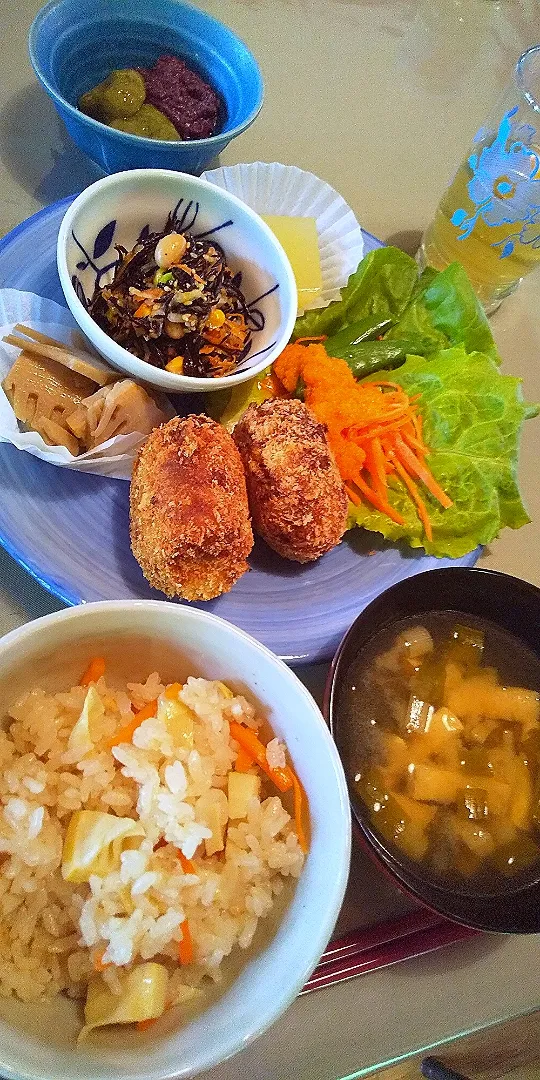 お寺のヴィーガンランチ
おからコロッケが絶品でした🌟|さくらんぼさん