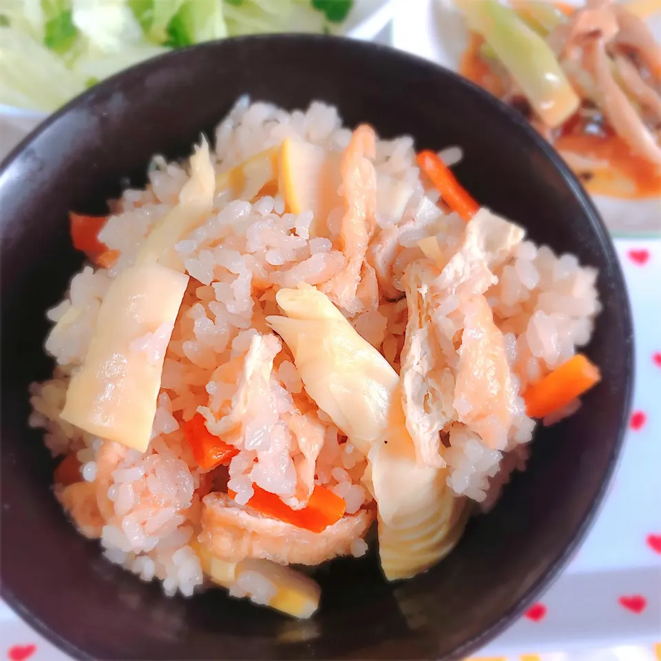 頂きもののたけのこで「たけのこご飯」作ってみました♡食べたかった料理です😅|ぁゃ🍃さん