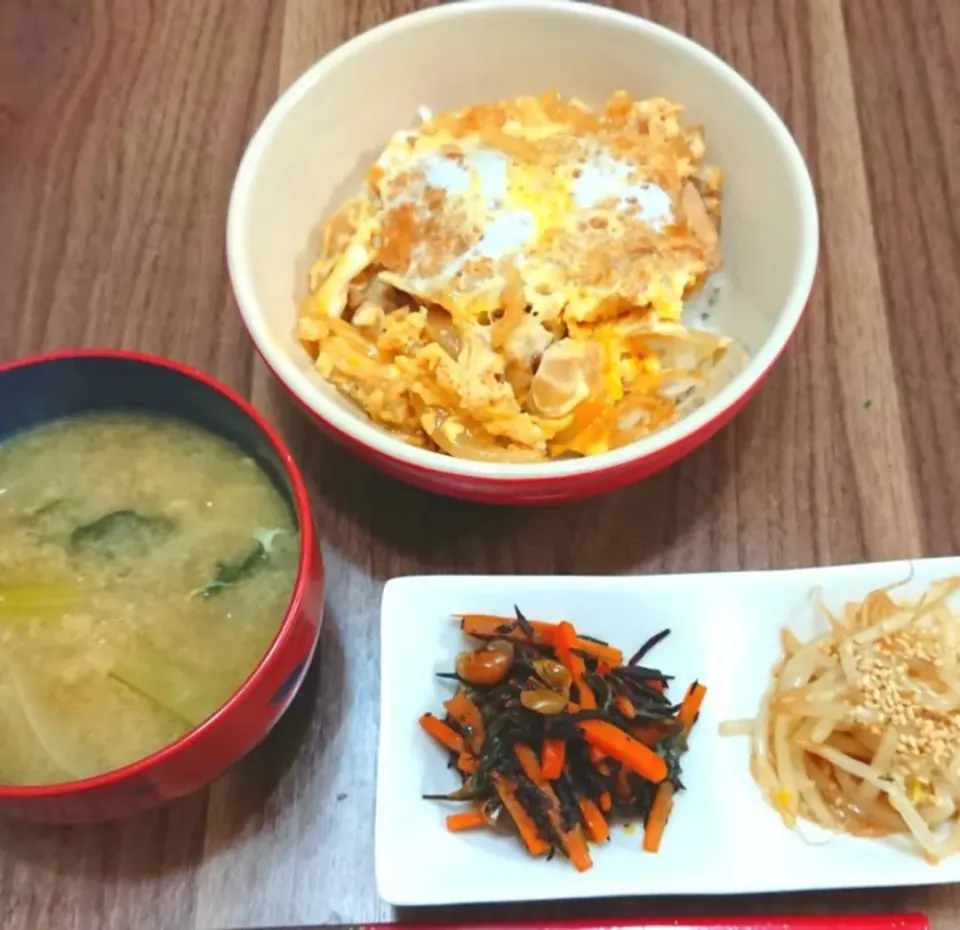 コロッケの卵とじ丼|ゆりちさん