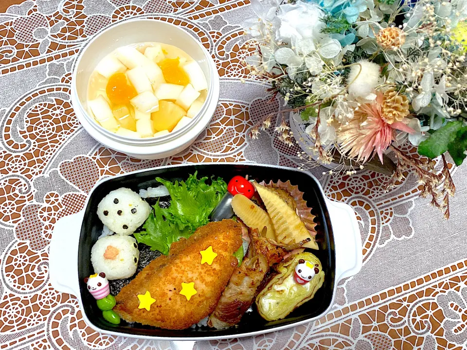 2022.5.16はミニサイコロ入りシャケのフライ弁当⭐️|makoさん