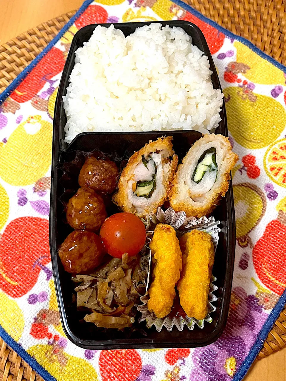 Snapdishの料理写真:息子のお弁当|まーるるさん