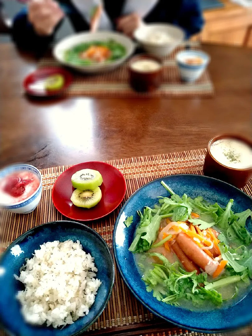 朝ごはん☁！|まめころさん