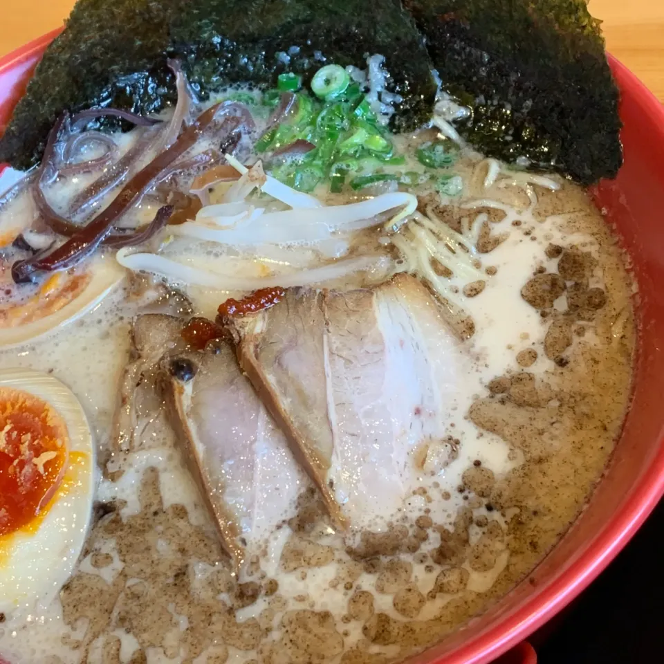 Snapdishの料理写真:牛醬ラーメン全部のせ|stalinさん