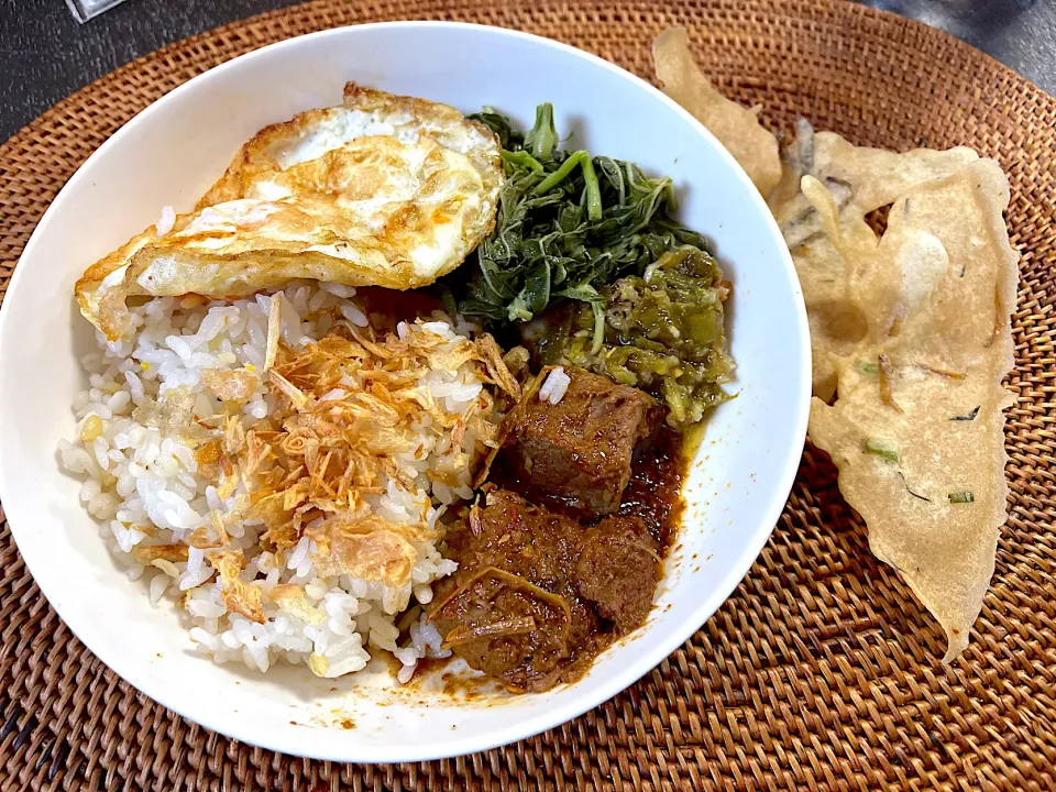 Rendang nasi|yeni kartikasariさん