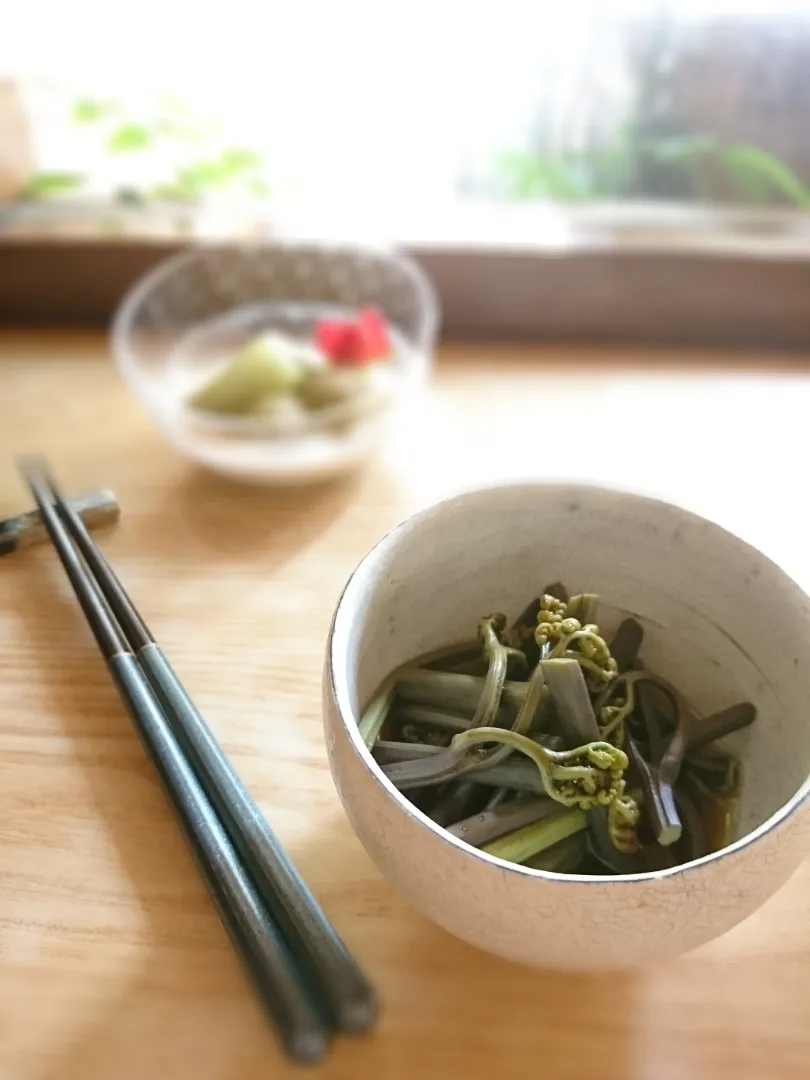 【ワラビのからし和え と 焼きナスとフキのごま浸し】|yoshitakeさん