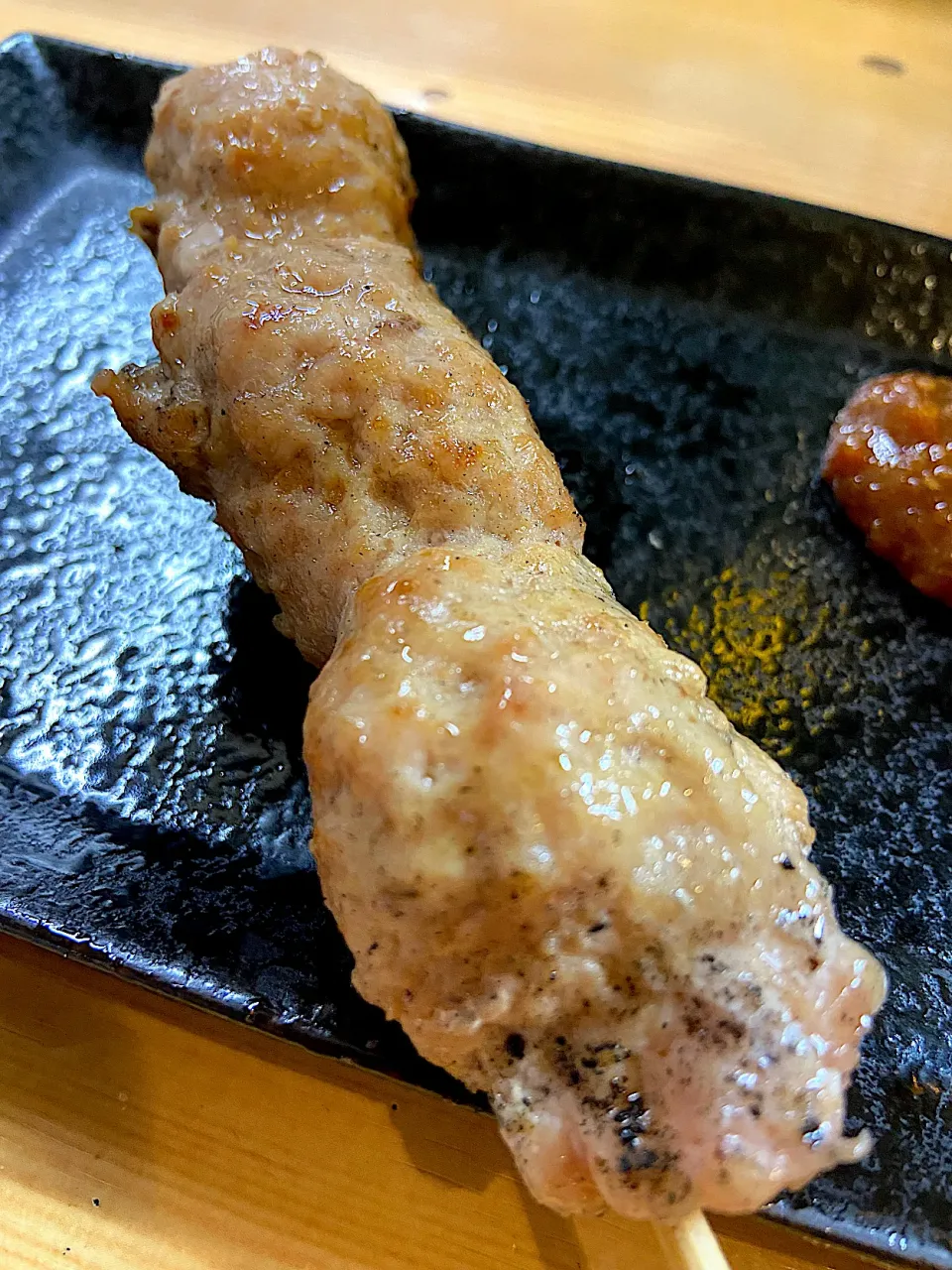 Snapdishの料理写真:人気の焼き鳥店のつくね|須佐 浩幸さん