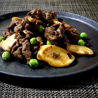 牛肉とエリンギの豆豉炒め