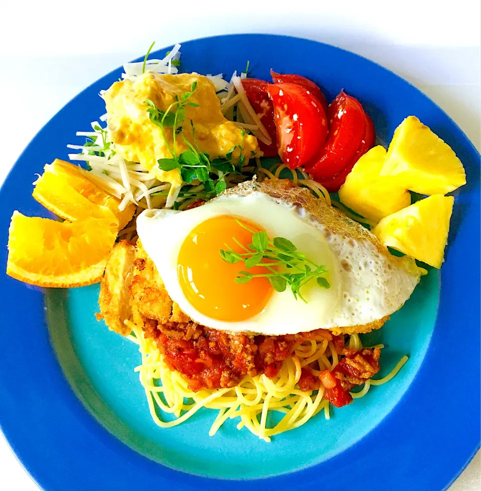 Snapdishの料理写真:チキンカツミートスパゲティ🍝|HAMI69さん