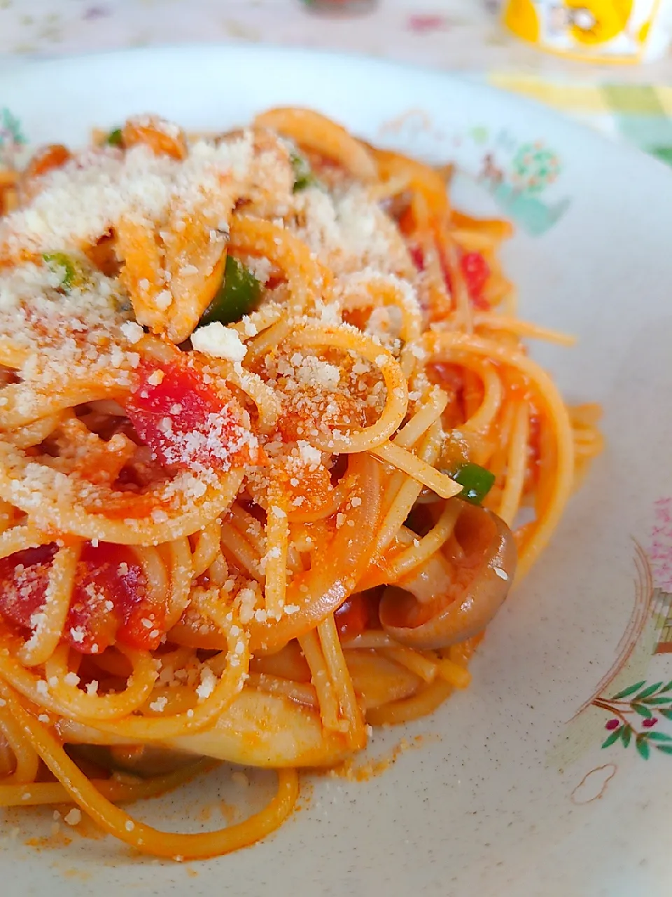 シメジとピーマンの
ナポリタン🍝|🍒ふみりん🍒さん