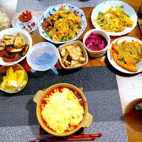 野菜のトマト煮マヨチーズグラタン、天ぷらの残り物、筍と根菜の煮物、