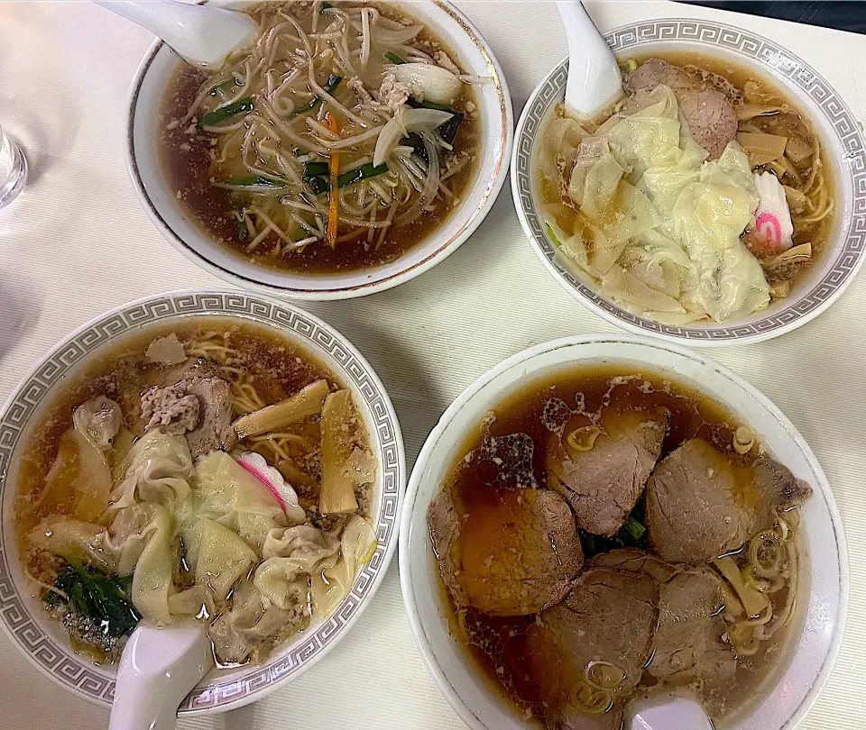 Snapdishの料理写真:#町中華　もやしそば　ワンタン麺　チャーシューメン|須佐 浩幸さん