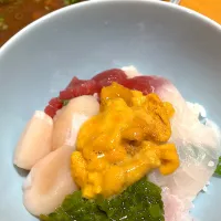 Snapdishの料理写真:海鮮丼🦐|KASUMIさん