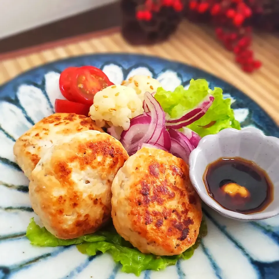 豆腐とミンチだけ！塩麹豆腐ハンバーグ( ˙▿˙　)|まぁさん