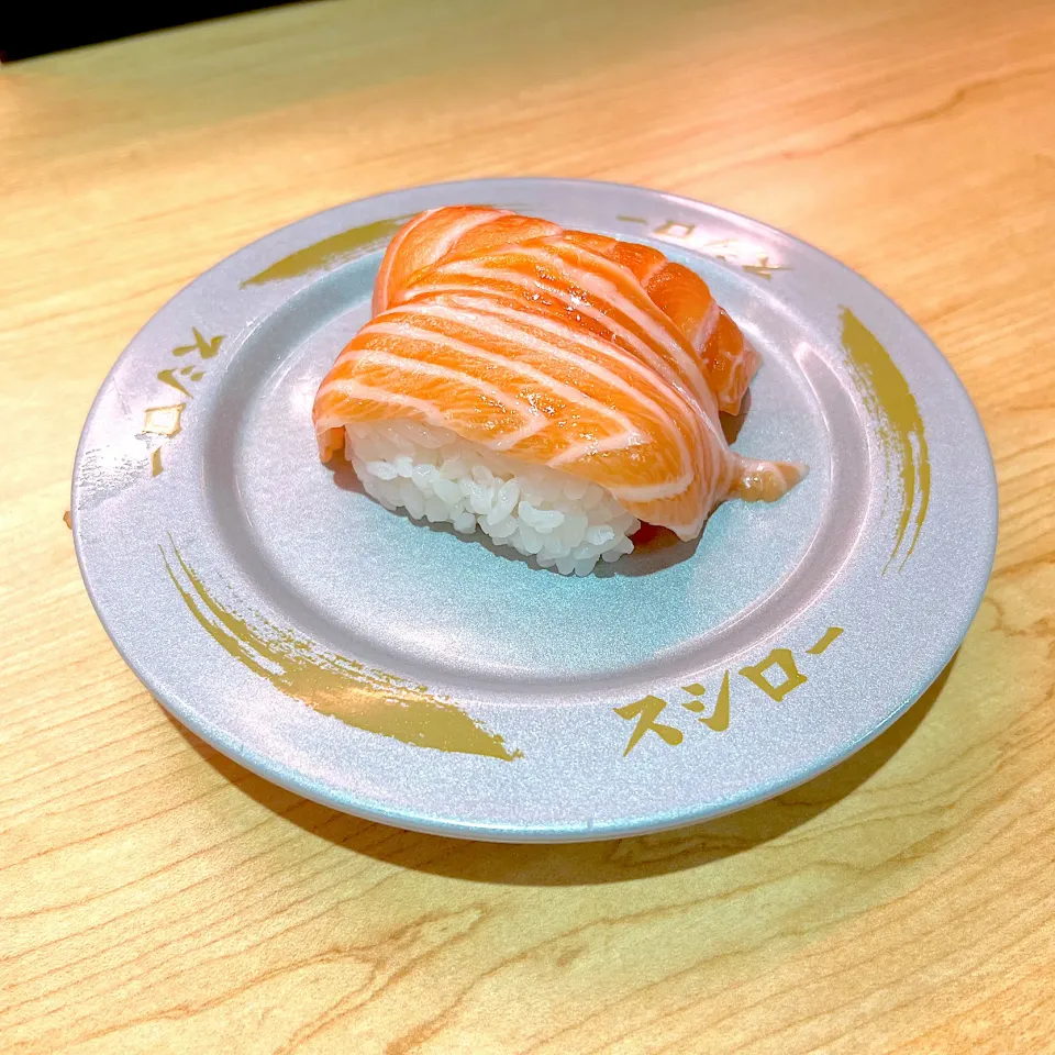 Salmon sushi|skyblueさん