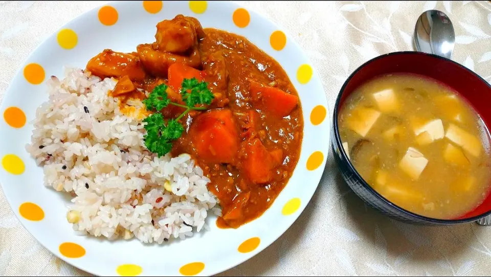 5/21の夕食
カレーライス🍛|卯月さん