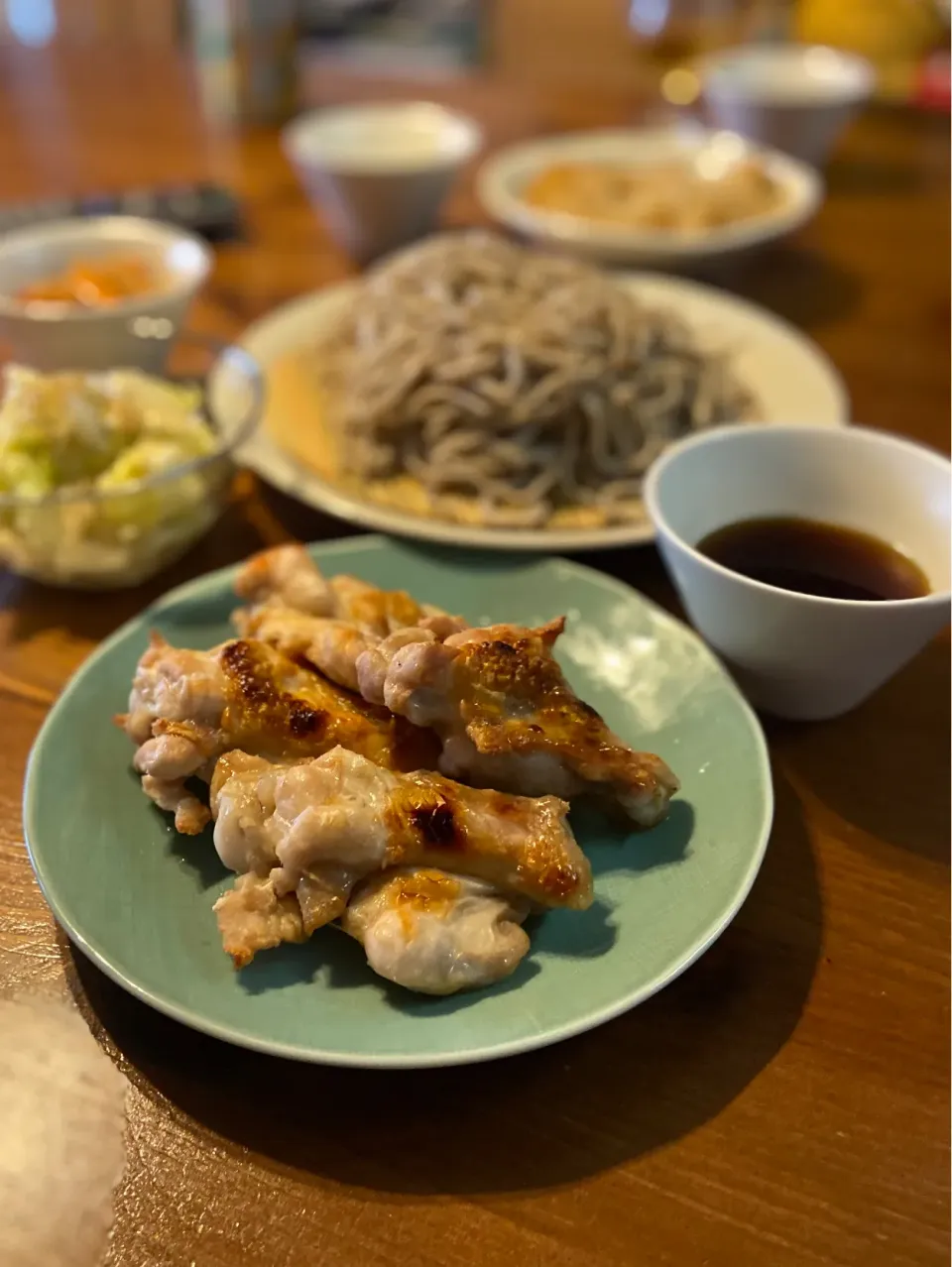 5/22の夕食　手羽元塩焼きと蕎麦|yoneさん