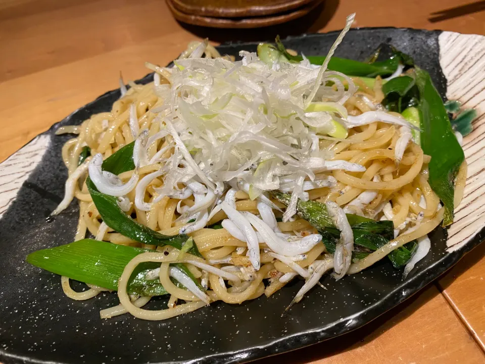 九条ネギとしらすの塩焼きそば|buhizouさん