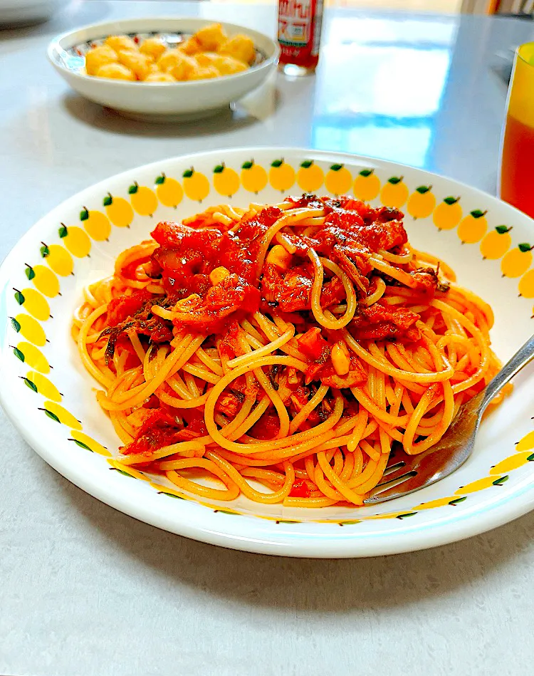 ツナトマトパスタ🍝|もっさんさん