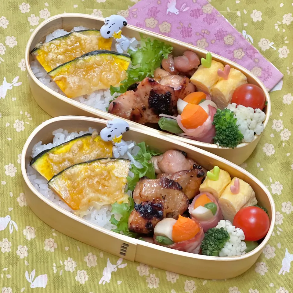 鶏モモ照り焼き☘️の双子ちゃんお弁当💙❤️ 5/20金|sweet homeさん