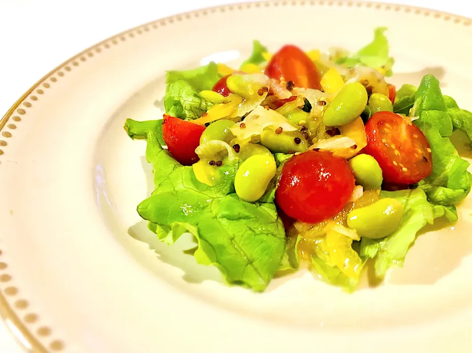 トロピカルフルーツ酢を使ってマリネしたお野菜のサラダ🥗|chibiさん