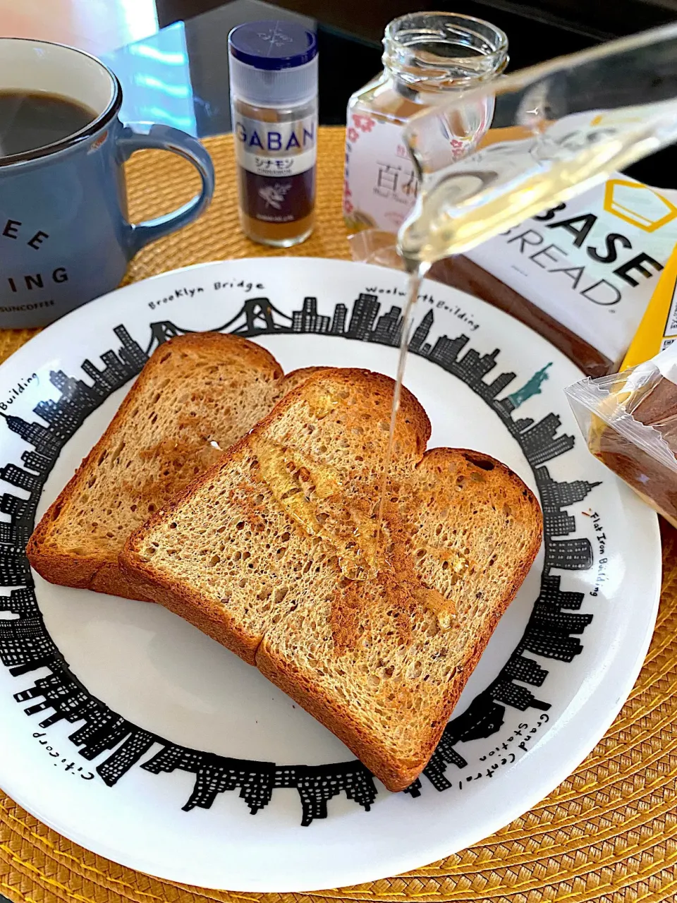 ゆかりさんの料理 BASE BREAD〜ハニーシナモントースト🍯〜|ゆかりさん