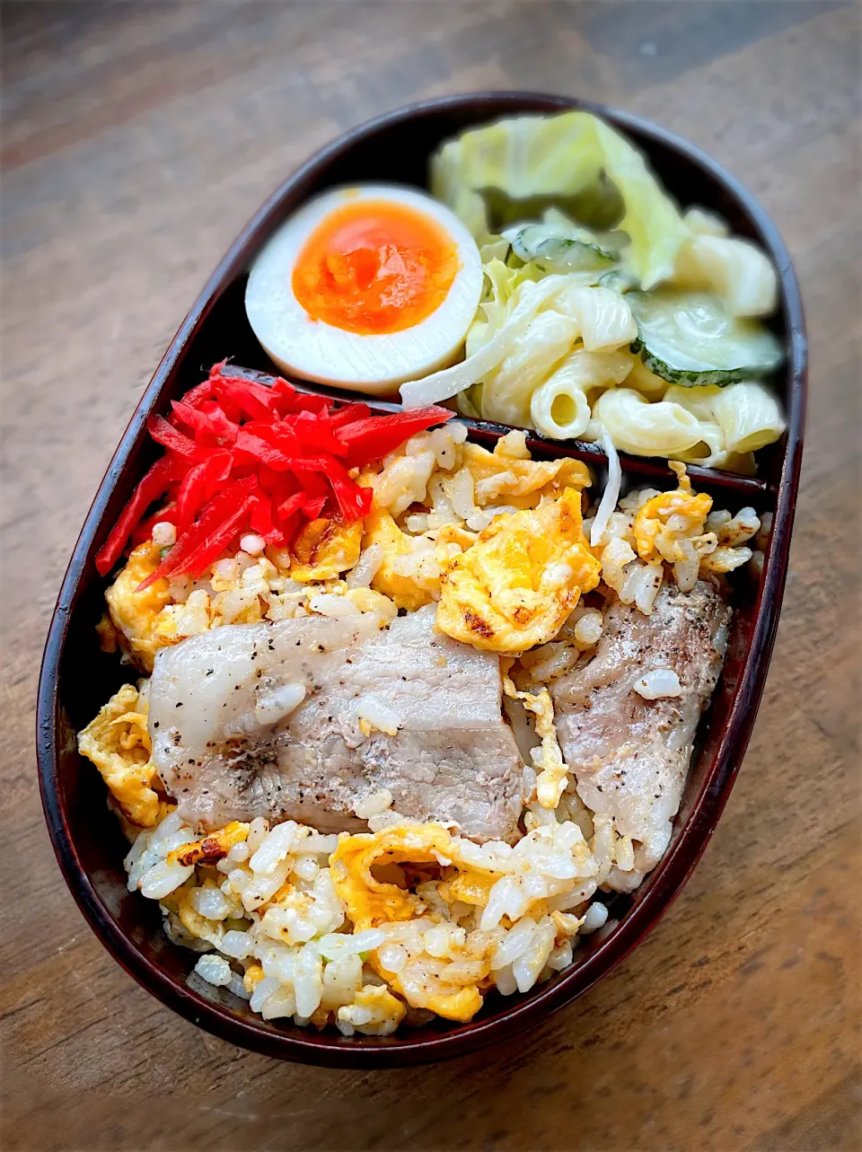 Snapdishの料理写真:今日のお弁当・豚バラ炒飯|akiさん