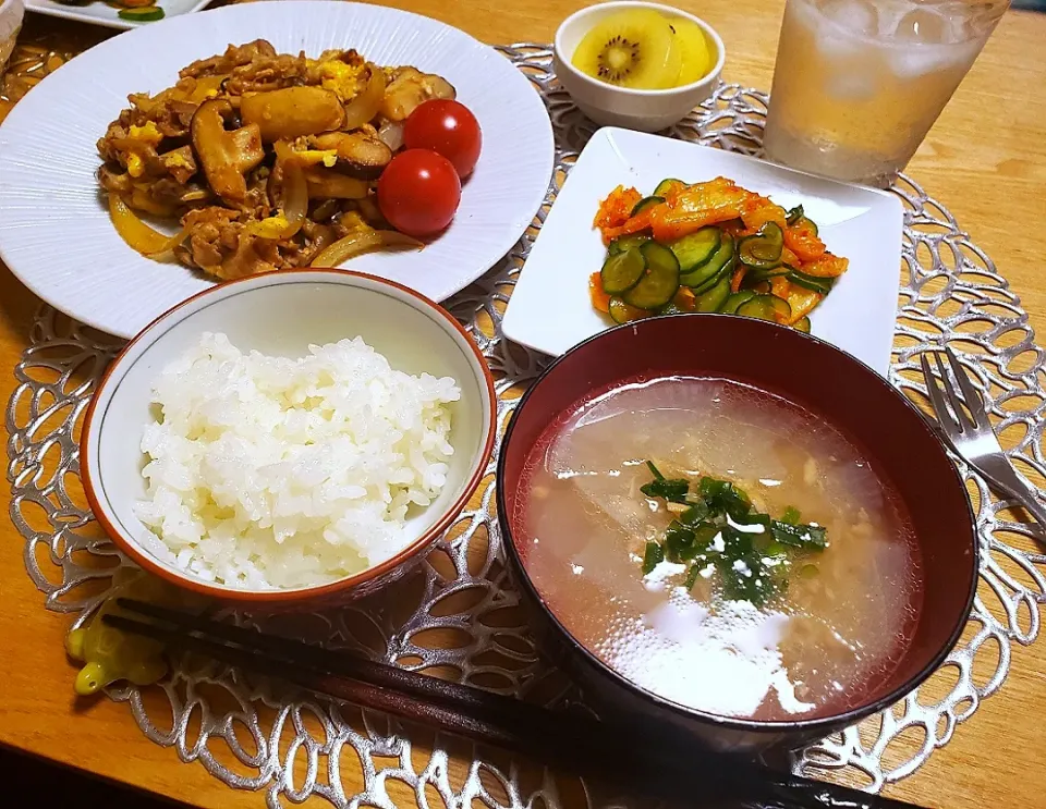 Snapdishの料理写真:卵ときのこのチャンプルー風|halさん