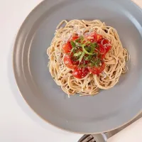 大豆麺のトマトと大葉の冷製パスタ|ayaさん