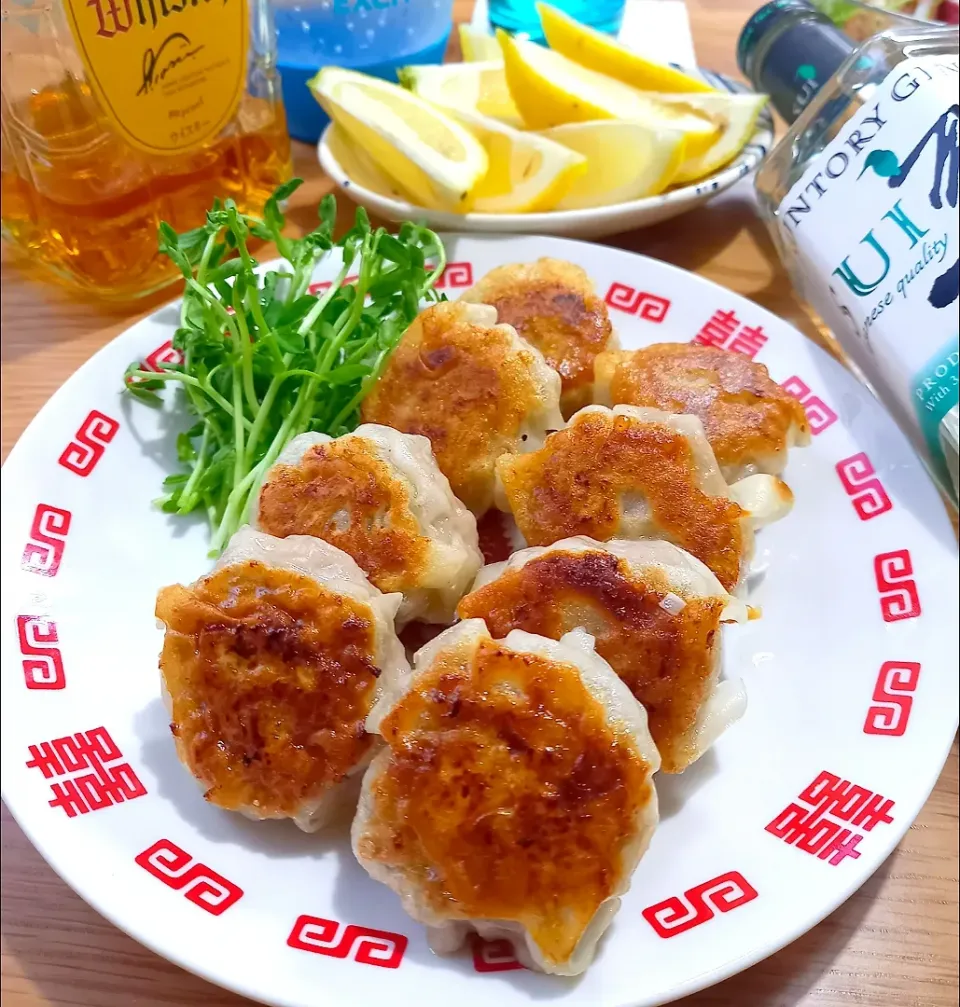 パリパリ皮がおいしい😋🍴
焼き焼売❗|ナオミさん