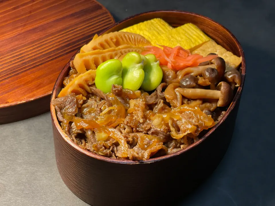 牛時雨煮弁当🍱|レオンさん