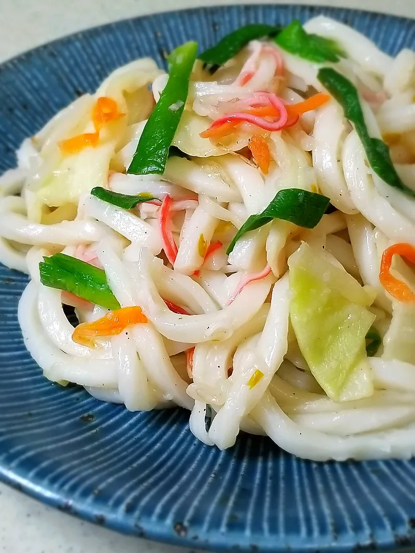 ぜ～んぶ冷凍食材な焼きうどん|ぱんだのままんさん