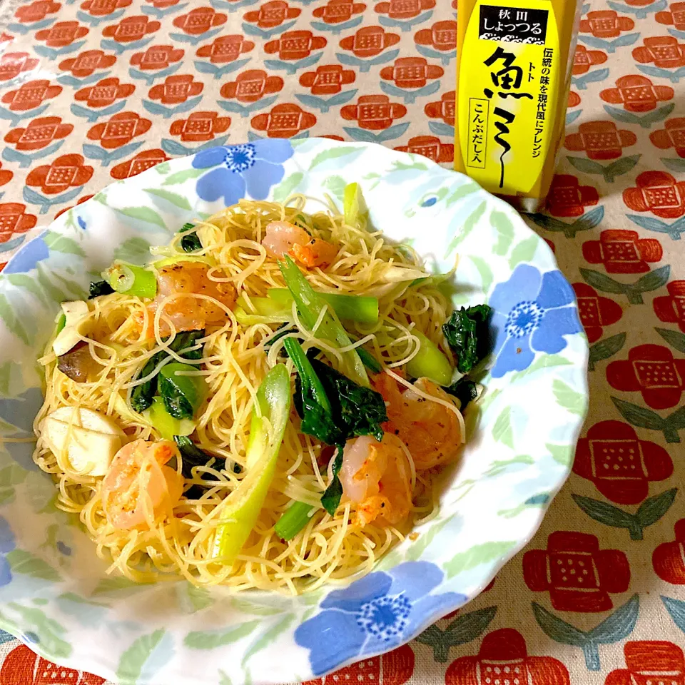 魚ミーで焼きビーフンレモン風味🍋|Emiさん