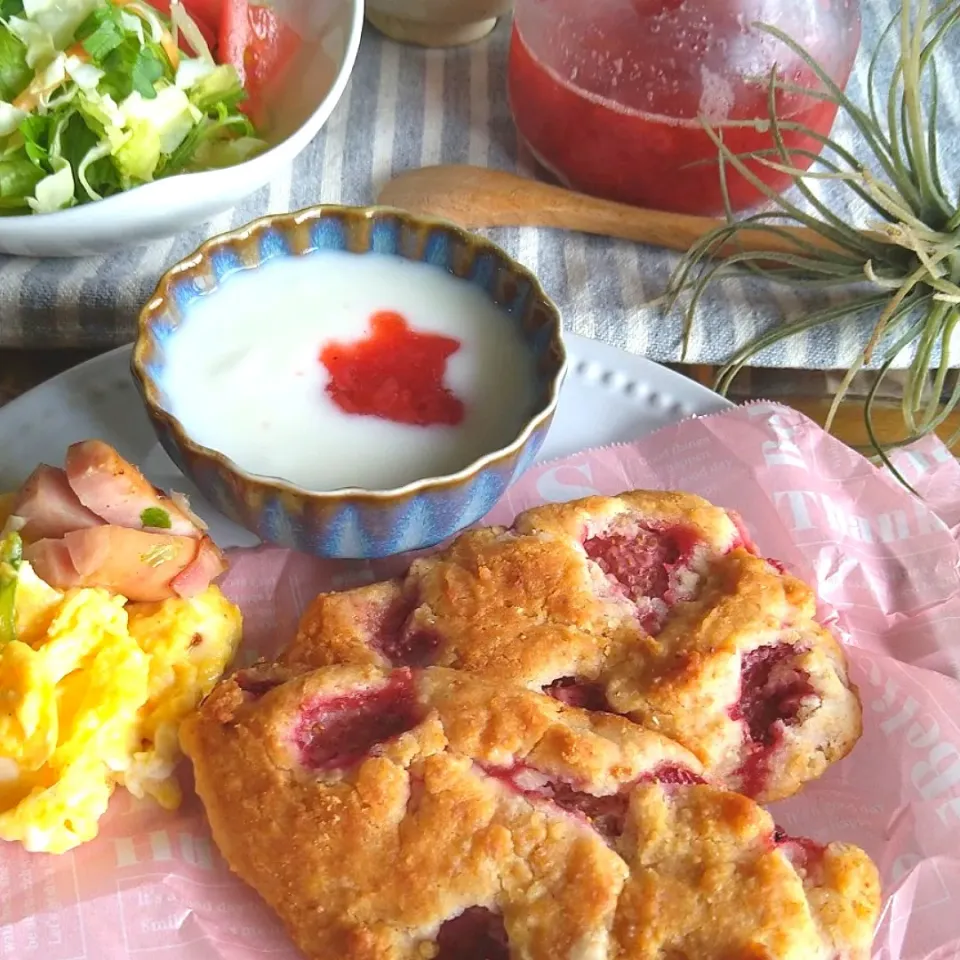 いちごのスコーン✧*。🍓|とまと🍅さん