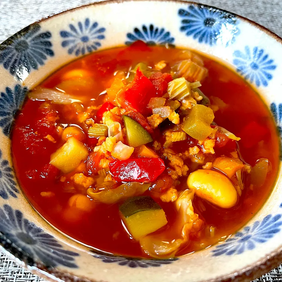 大豆ミートとお野菜お豆たっぷりのミネストローネ🍅|みほままこさん